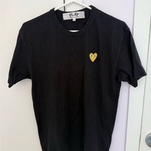 Comme des Garçons PLAY Black T-Shirt Gold Heart